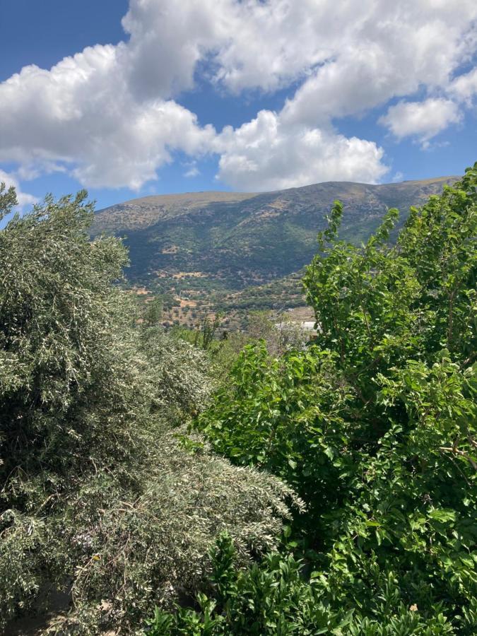 Agkyra Rooms Aladhinon Exterior foto